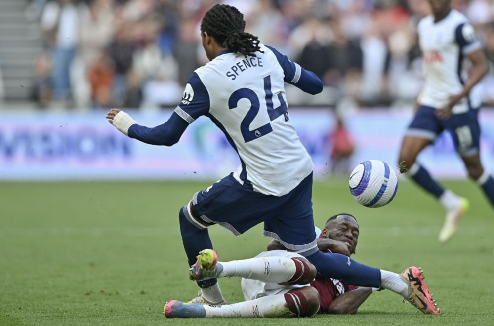 Totenhem sačuvao beka