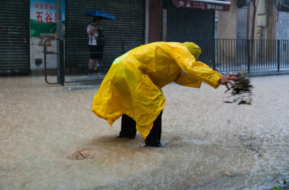 Potopljeno kamp naselje: Ima mrtvih i nestalih; Uvedene vanredne mere FOTO/VIDEO