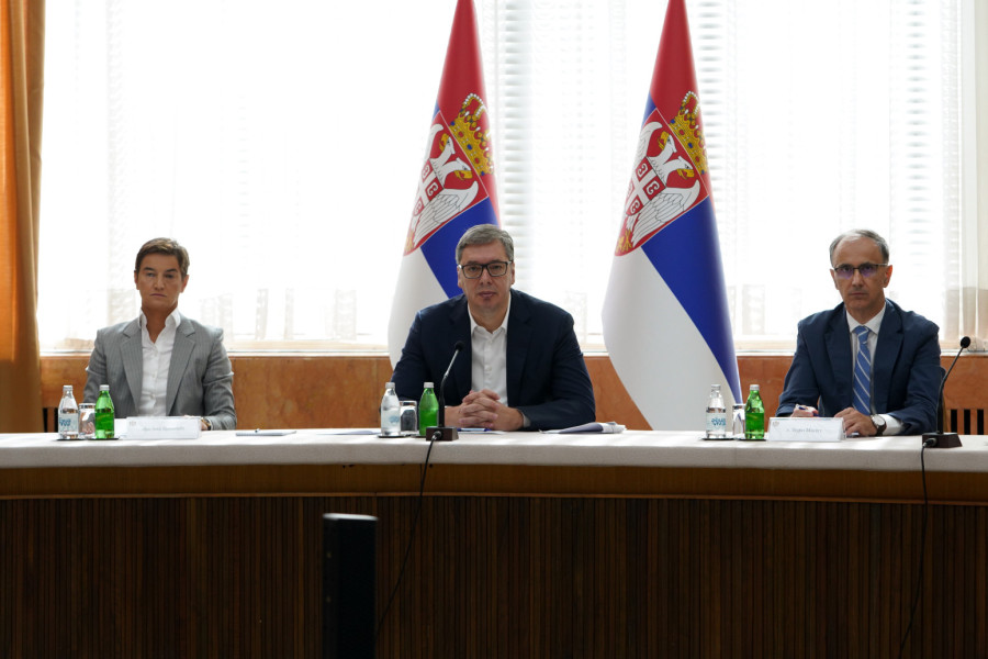 Održana sednica Saveta za nacionalnu bezbednost, predsedavao Vučić FOTO