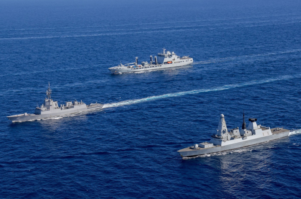 Tramp poslao tri američka razarača; Rat počinje? FOTO