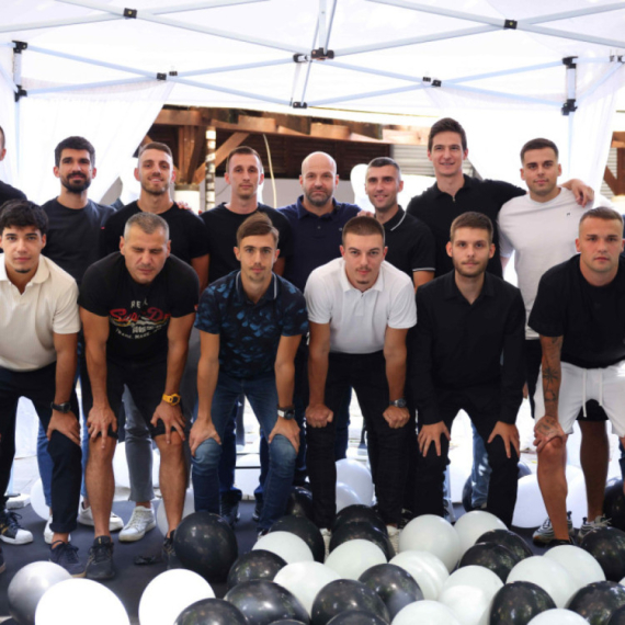 Partizan promovisao novi dres za početak sezone FOTO