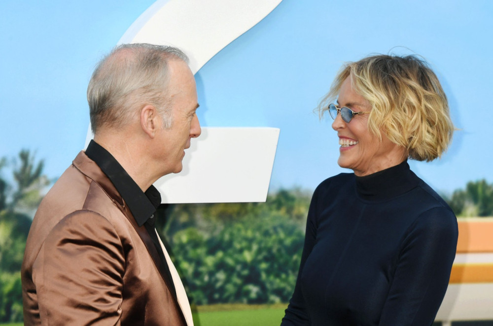 Bob Odenkirk i Šeron Stoun u novom akcionom trileru VIDEO