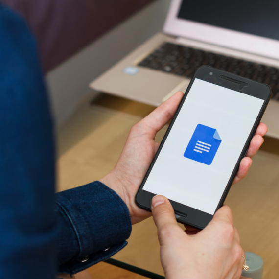 Google Gemini sada može naglas da čita vaše dokumente