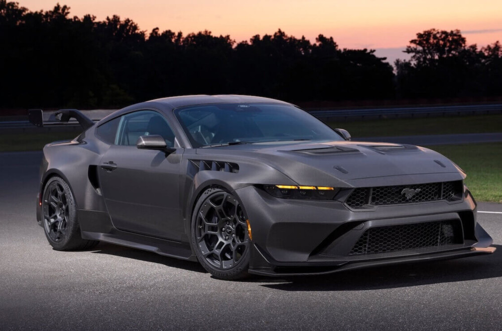 Stvoren za obaranje rekorda: Ford Mustang GTD Liquid Carbon FOTO