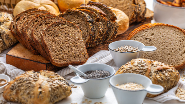 Znate li koje brašno je najzdravije? Stručnjak savetuje od čega praviti hleb VIDEO