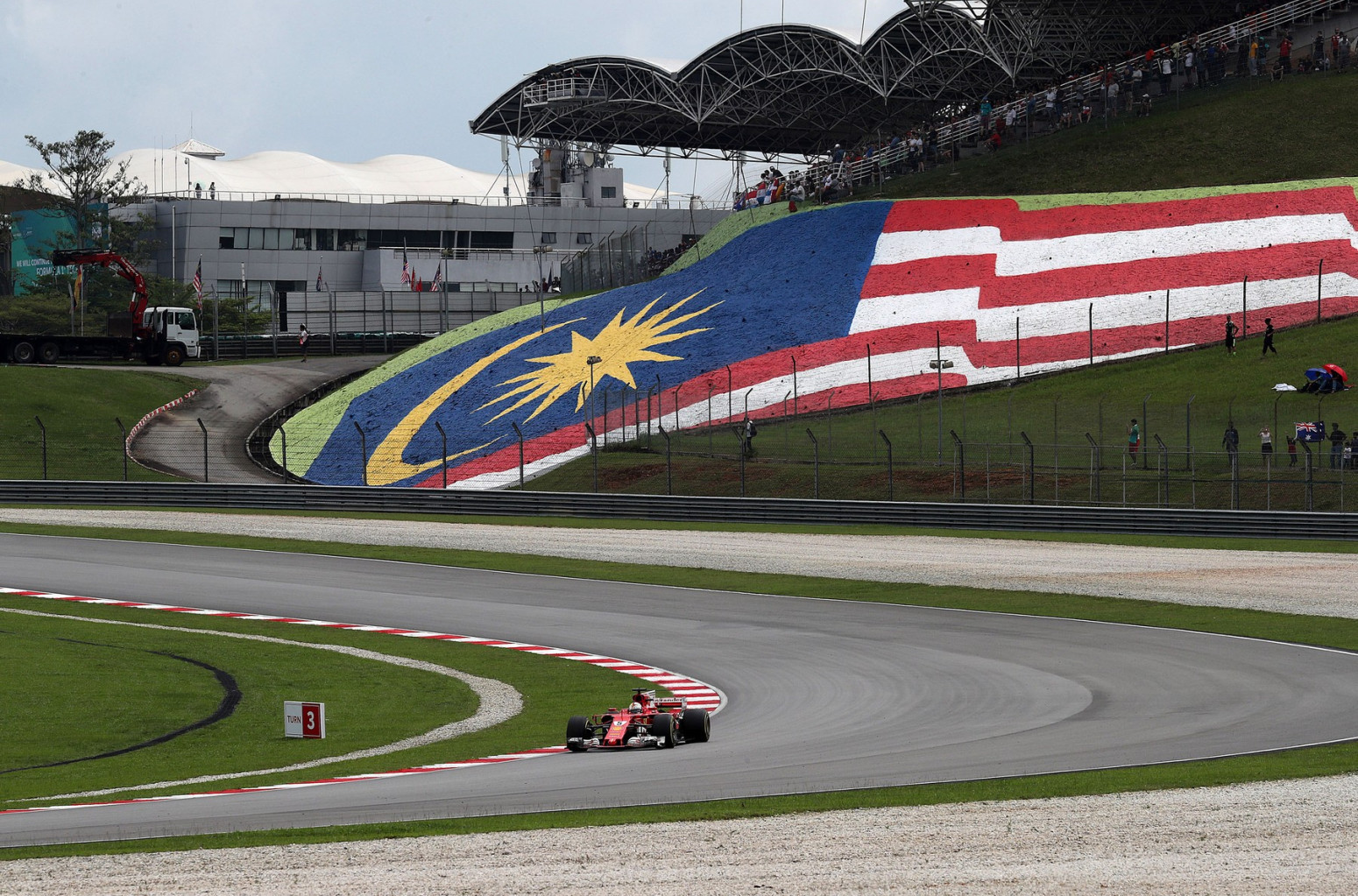 Formula 1 postaje skupa igračka – Malezija odustala od trke