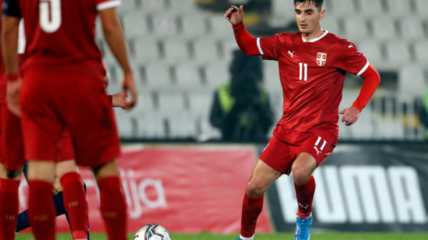 Zaboravljeni Srbin sa dva sjajna gola postao heroj u komšiluku VIDEO