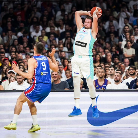 Selektor Slovenije "presekao" posle poraza od Srbije – ovih 12 ide na Evrobasket VIDEO