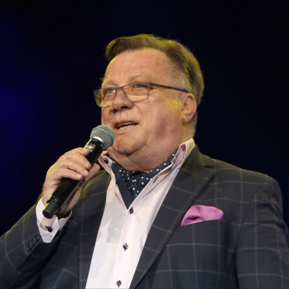 Sin Halida Bešlića se potpuno slomio: "S ponosom ću nositi tvoje prezime, nemam snage..."