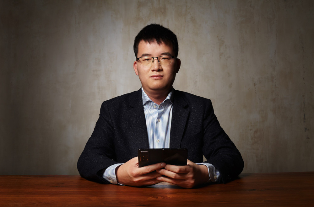 Produktivnost u pokretu: Magic V5 za moderne profesionalce