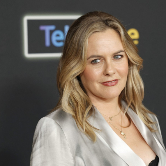 Gde je danas i šta radi zvezda devedesetih, glumica Ališa Silverston? FOTO