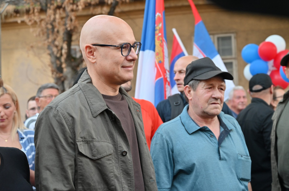 Vučević sa građanima Rume: Hoćemo normalan život FOTO