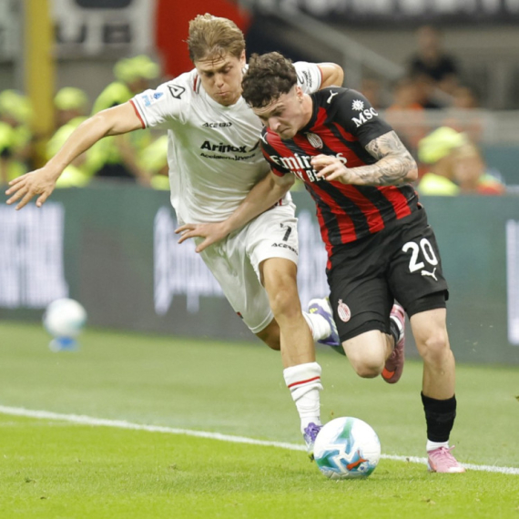 Novajlija šokirao Milan – Roma savladala Bolonju VIDEO