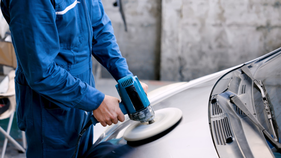 Poliranje automobila: Kako ukloniti ogrebotine, vratiti sjaj i zaštititi lak vozila