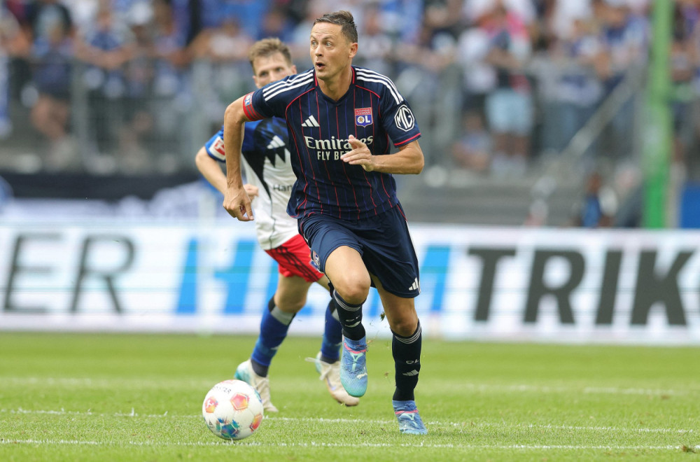 Matić "zagrmeo": "Zašto nismo spremni?! Šačica idiota koji sebe vole da zovu navijačima"