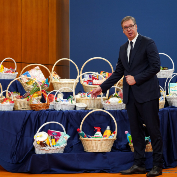 VIDEO Aleksandar Vučić ispunio obećanje! Cene manje za 10-20%; Od danas na sniženju 20.000 proizvoda