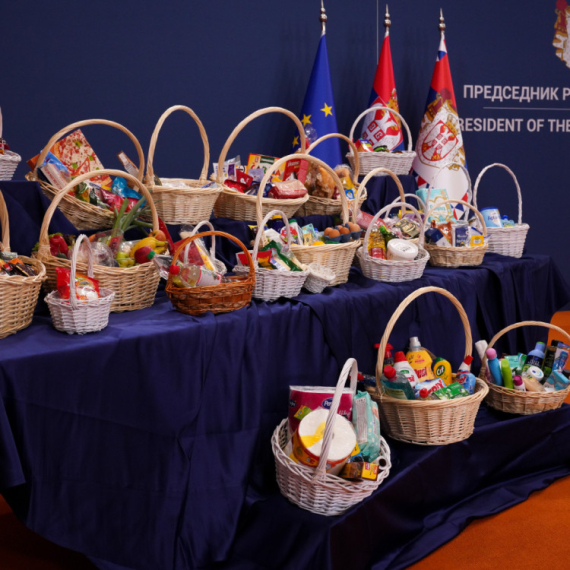 "Ekonomske mere stižu u pravom trenutku":  Evo šta sve kažu stručnjaci VIDEO