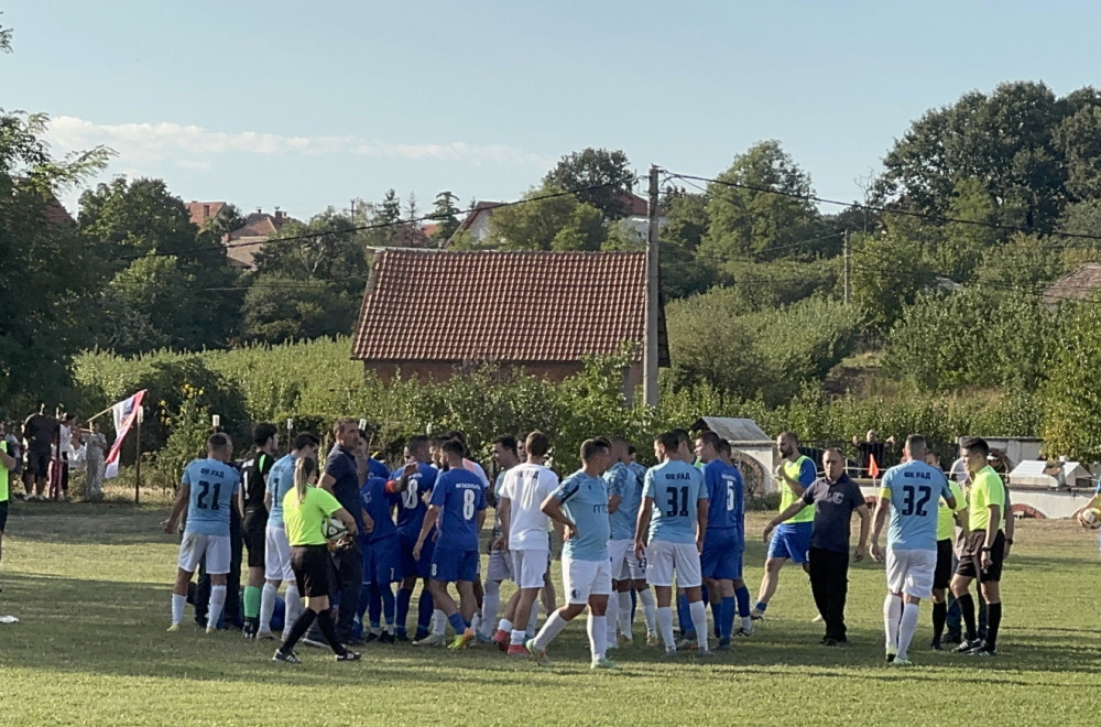 Zaklopača odolela Radovim "zvezdama" – nije moglo bez tuče FOTO/VIDEO