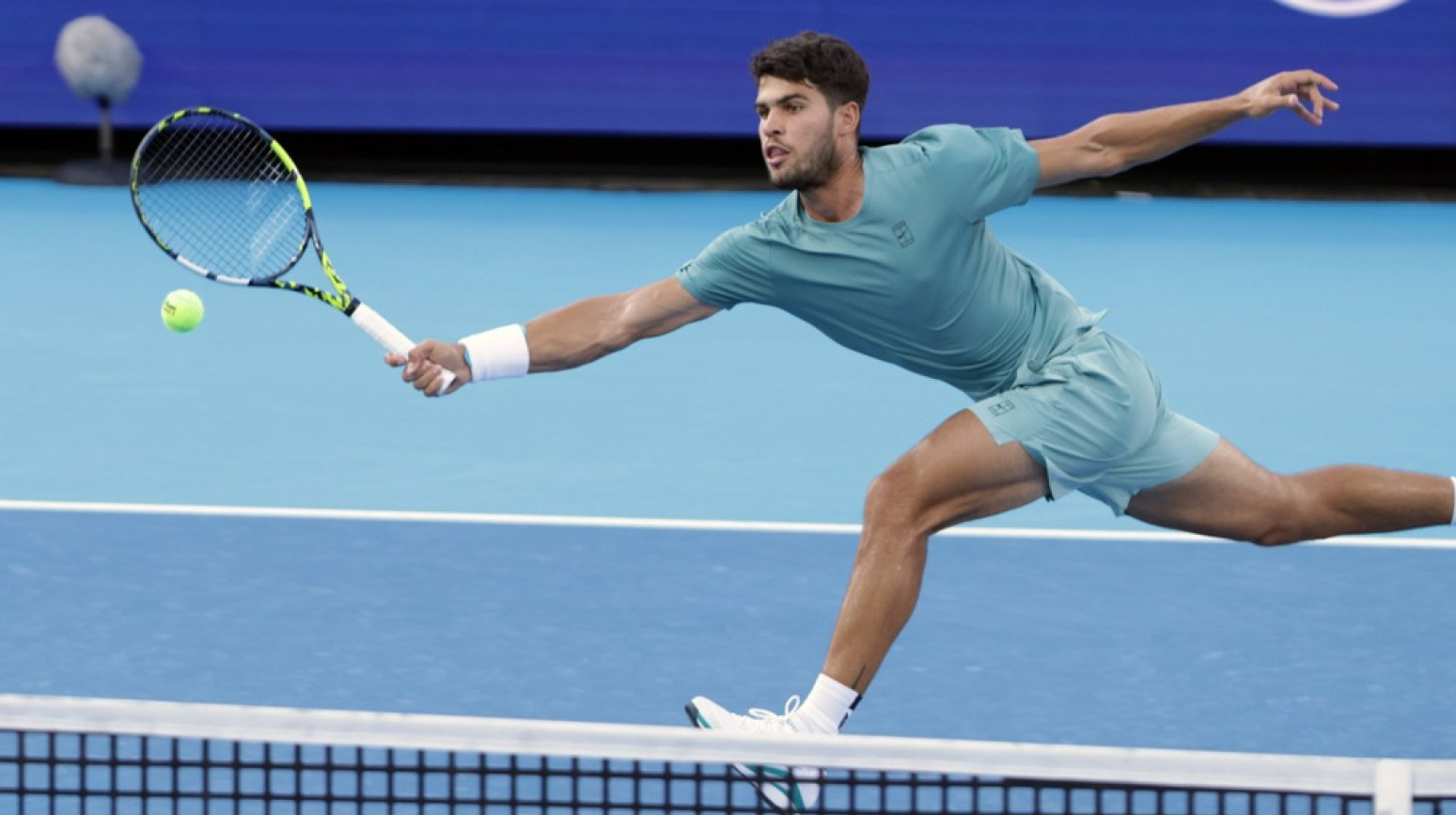 Kecmanović protiv svetske senzacije, Alkaras sa "bombarderom"