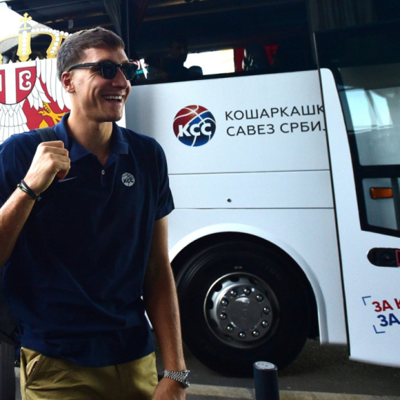 "Orlovi" krenuli po zlato; Pešić: "Ovim se ne završava život u Srbiji" FOTO