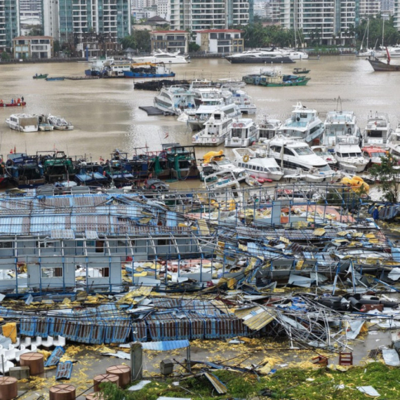 Tajfun odnosi živote VIDEO