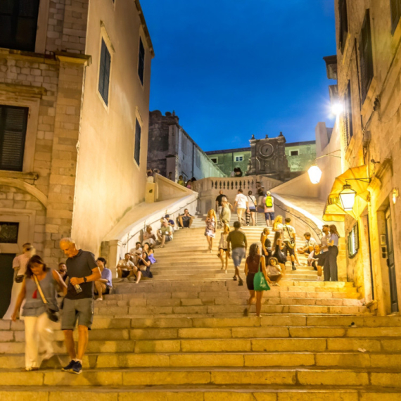 Dubrovnik uvodi kazne za turiste: Ovo više neće smeti da se radi