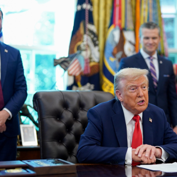 Zašto Putin neće sastanak sa Zelenskim? Tramp: "Ne sviđa mu se" VIDEO