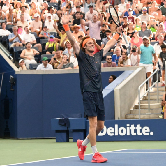 Rubljov rutinirao Hrvata – Hačanov prošao dalje