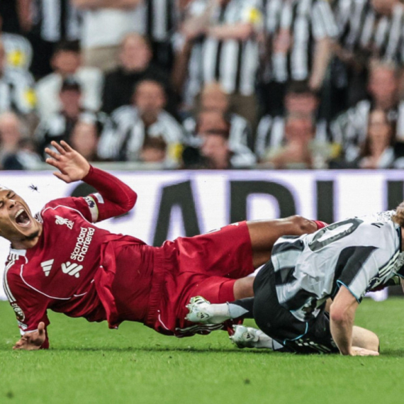 "Izvinjavam se navijačima – pričao sam sa Van Dajkom posle utakmice"