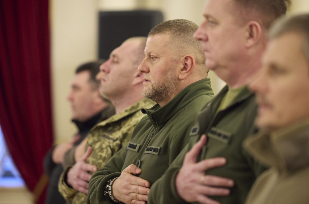 Zelenski na kolenima; Zalužni je odbio