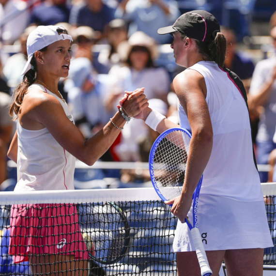 Švjontek dominantna na startu US opena