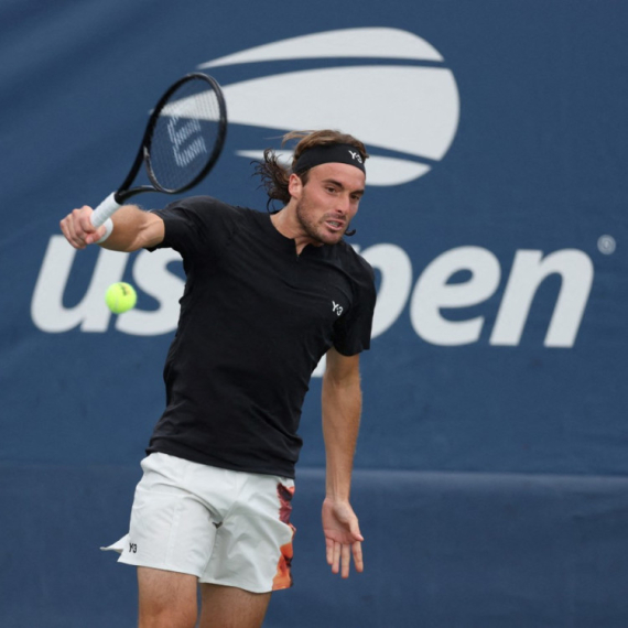 Cicipas krenuo ka provaliji, pa ubacio u "petu brzinu"