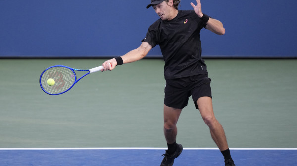 Aleks de Minor siguran u australijskom derbiju