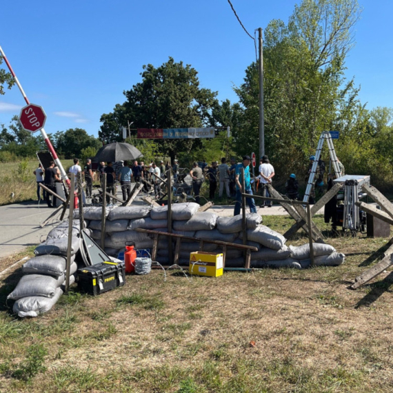 U Čačku se trenutno snima film: Evo o čemu je reč FOTO