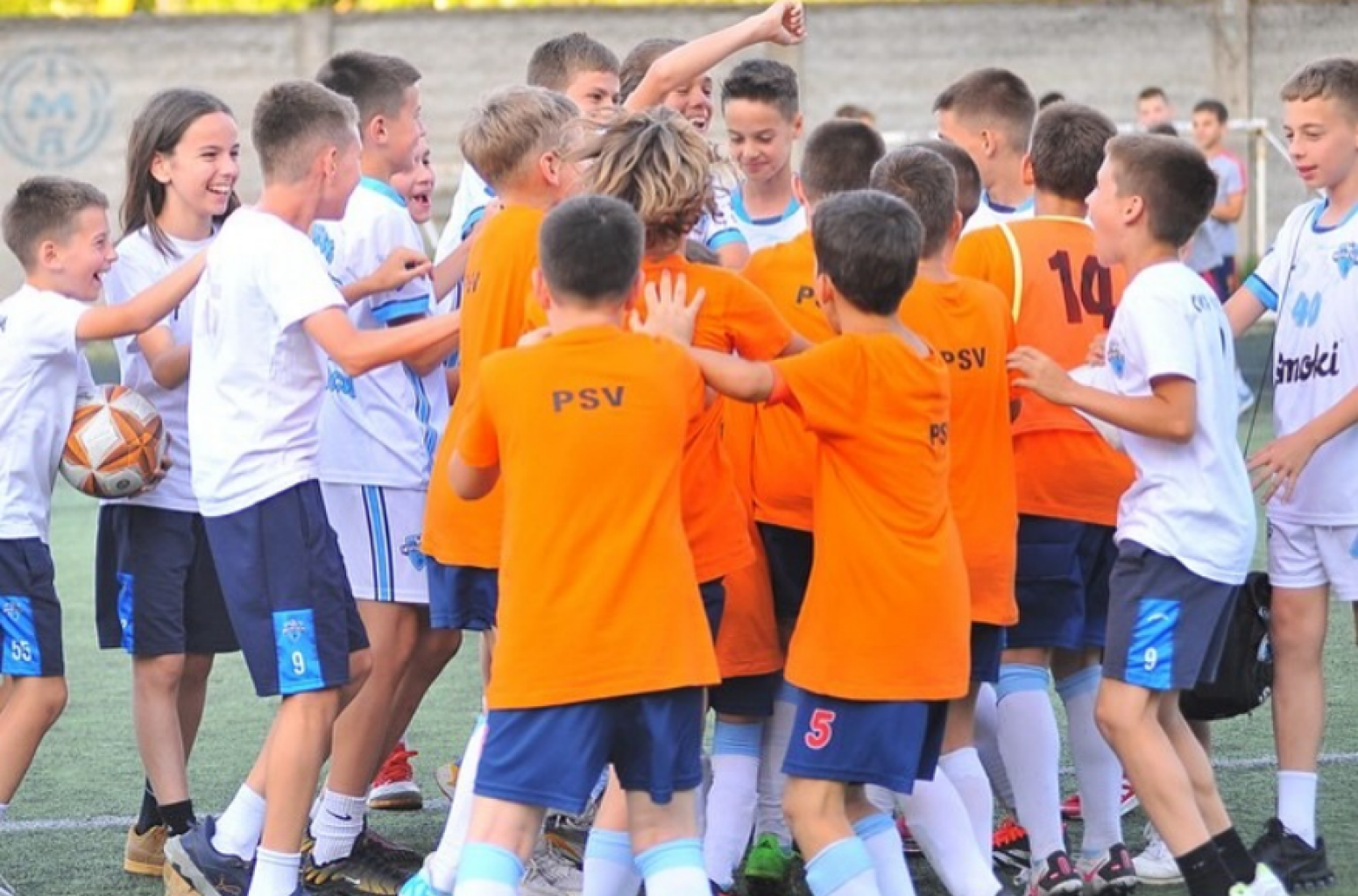 Deca poručuju: "Vi ste tu zbog nas!" VIDEO