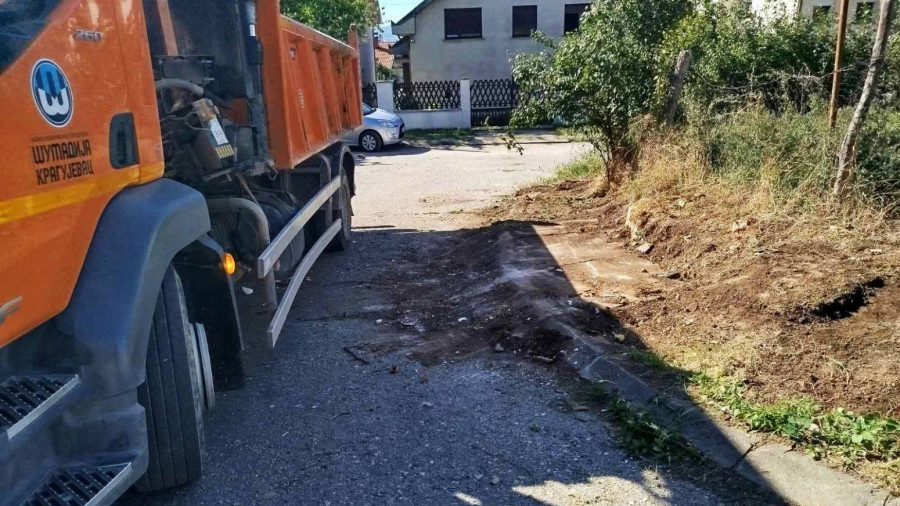 Uklonjena jedna divlja deponija u Kragujevcu FOTO