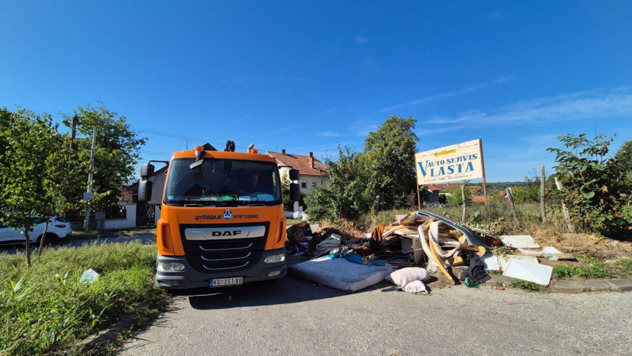 Uklonjena jedna divlja deponija u Kragujevcu FOTO