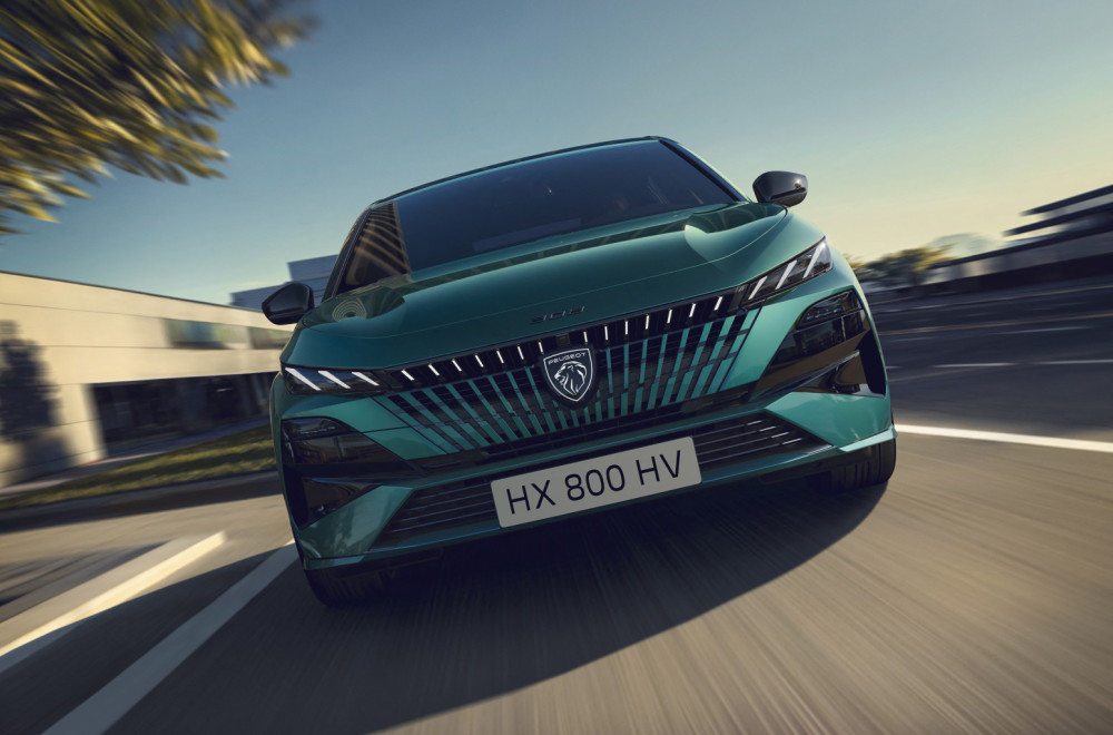 Predstavljen osveženi Peugeot 308: Od električnog do dizel motora FOTO