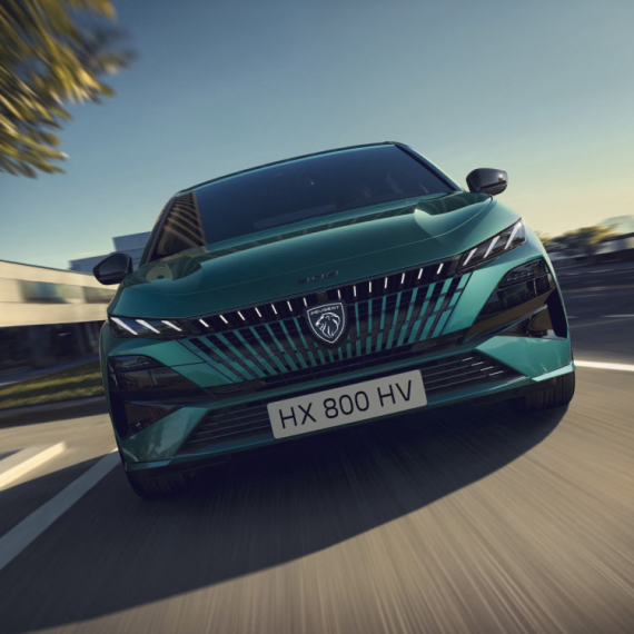 Predstavljen osveženi Peugeot 308: Od električnog do dizel motora FOTO