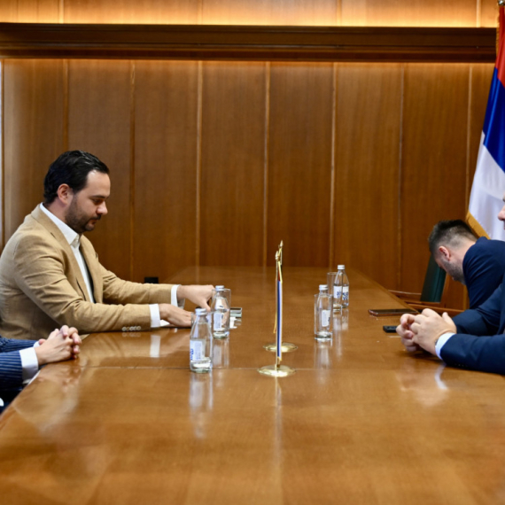 Razgovarali Brnabić i Stevandić; Zakazan treći Parlamentarni forum Srbija - Republika Srpska FOTO