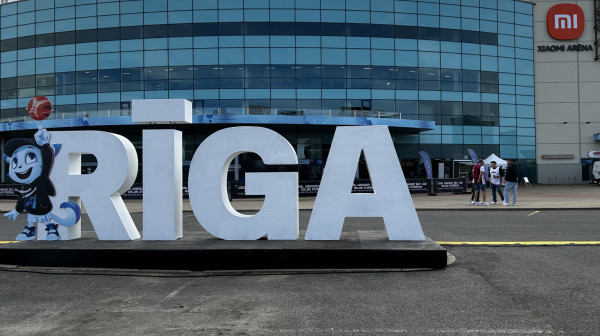 "Zavirite", ovo je samo za navijače FOTO