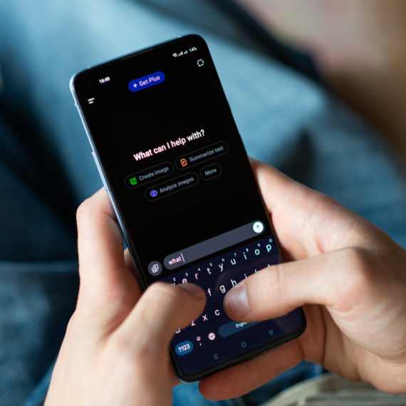 Nakon tragedije: OpenAI tvrdi da pomaže ljudima "kad im je najpotrebnije"