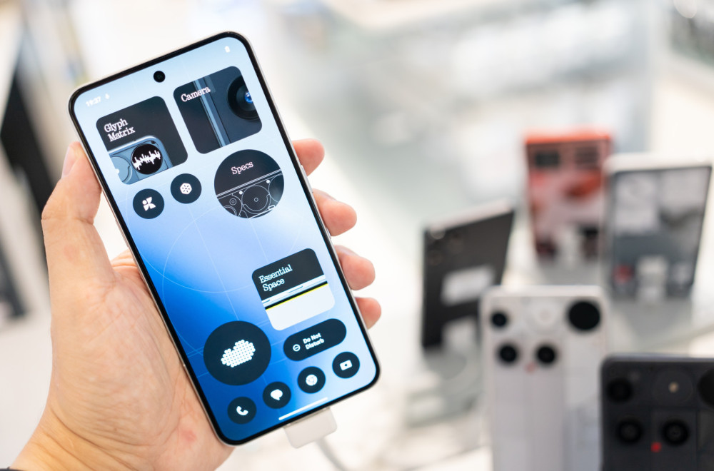 Skandal: Nothing uhvaćen u laži, pa se izvinio