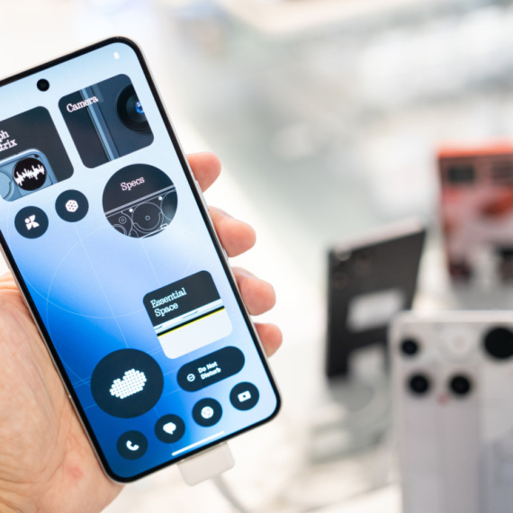 Skandal: Nothing uhvaćen u laži, pa se izvinio