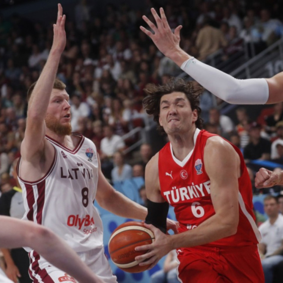 Bertans na srpskom posle debakla: "Mnogo je teško..." VIDEO