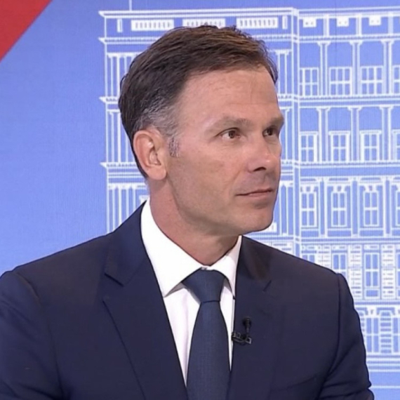 Mali: Snižene cene za više od 20.000 proizvoda; Prosečna zarada preko 1.000 evra VIDEO