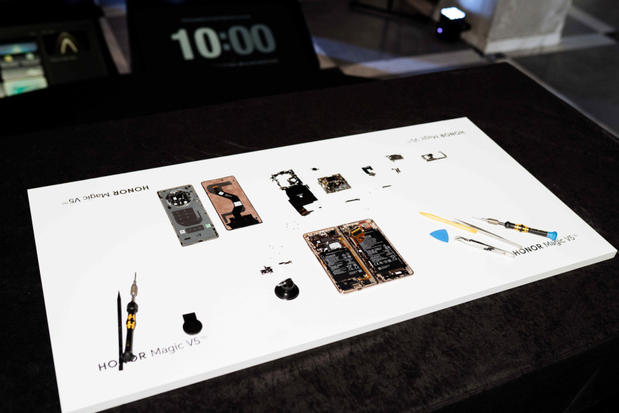 Premijera u Srbiji: Predstavljen Honor Magic V5! FOTO