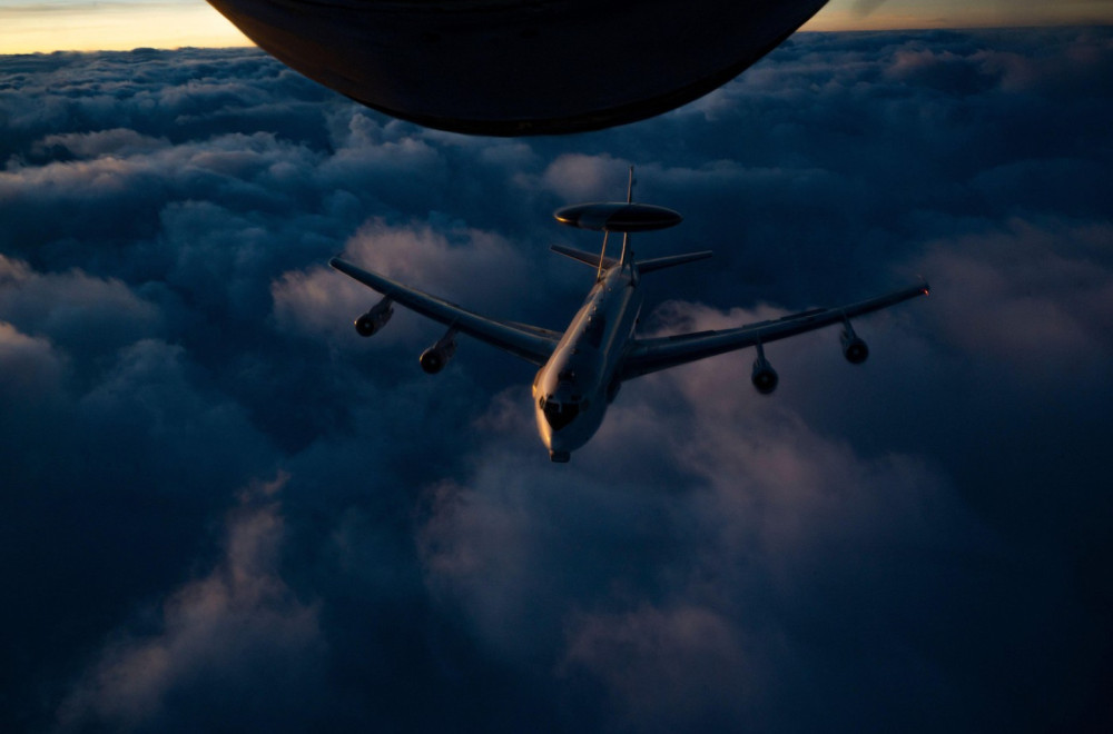 Amerika digla borbene avione: Ruski špijun u blizini