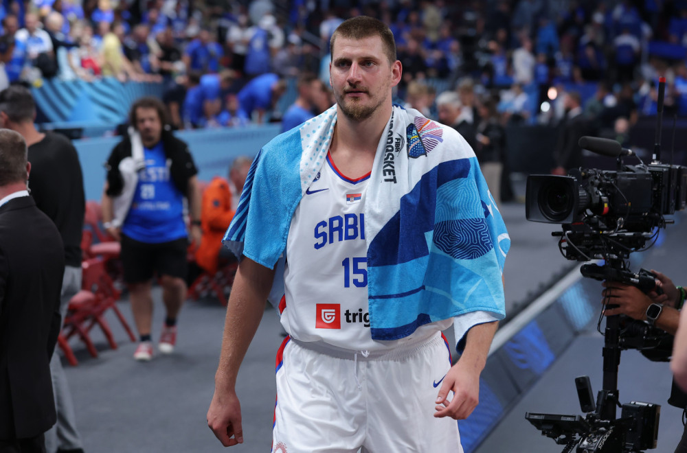 "Nikola Jokiću, da li se šališ?!" – NBA liga se "poklonila" Srbiji VIDEO