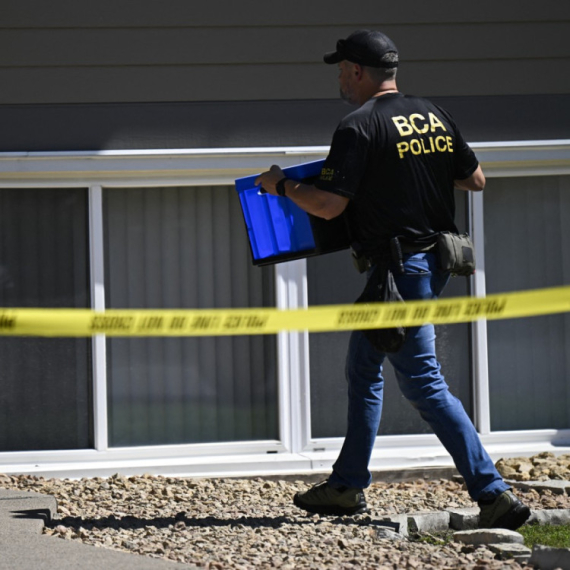 Ubica ostavio manifest pisan ćirilicom: FBI pokrenuo istragu; Pronađeni uznemirujući crteži FOTO/VIDEO